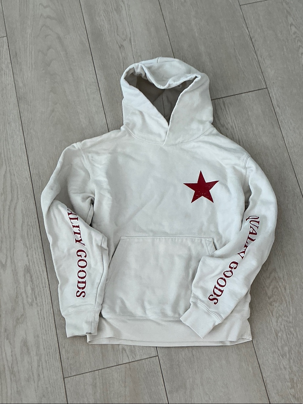 Cream Hoodie with Red Star Graphic and Sleeve Print